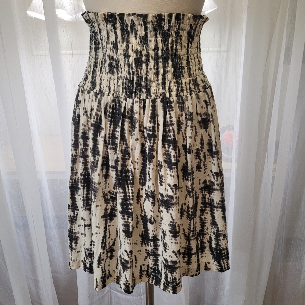 Kate Quinn Smocked Waist Skirt Size XL  black white